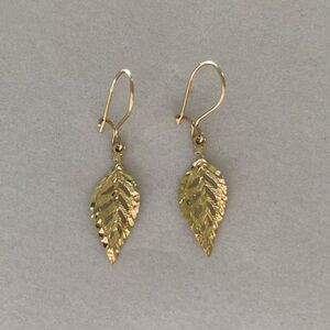 Vintage 10k Solid Gold Dangly Leaf Charm Earrings